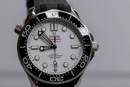 Omega Seamaster Diver 300M 42mm White Dial Stainless Steel Black Bezel