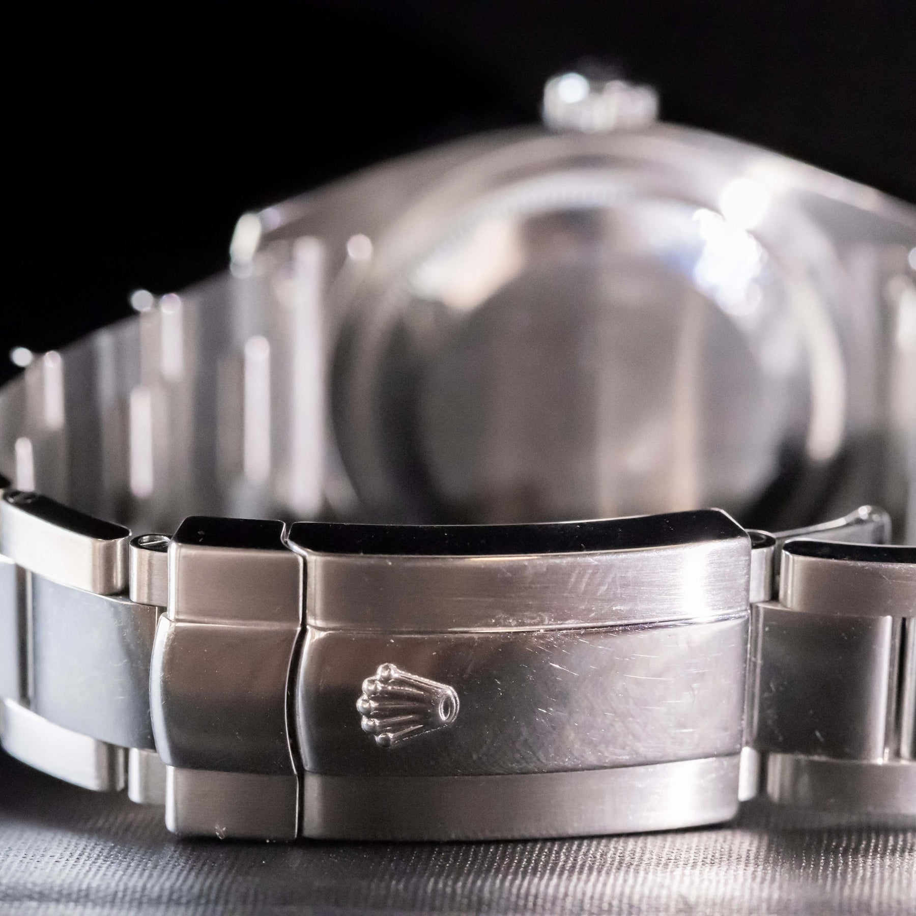 Rolex Datejust 36 full set, showcasing the Oystersteel case and bracelet details.