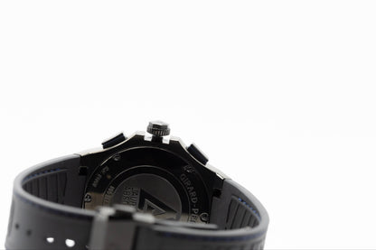 2023 Girard-Perregaux Laureato Absolute Chronograph Complete Set