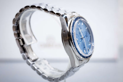 2025 OMG Speedmaster 38 Blue Dial Chronograph 324.30.38.50.03.001 – Full Set on a stainless steel bracelet