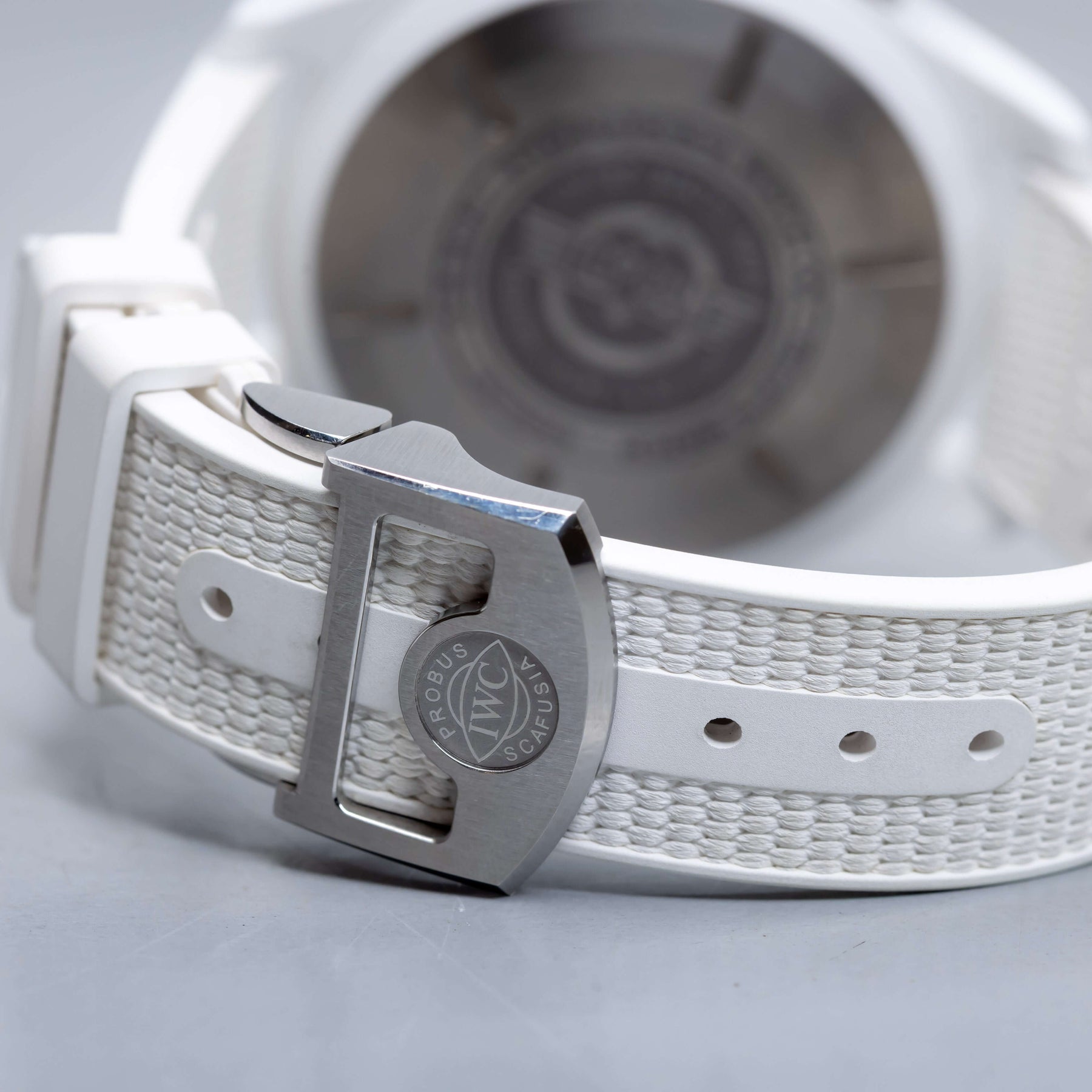 2022 IWC Pilot’s Watch Chronograph TOP GUN “Lake Tahoe” 44.5mm White Ceramic – Ref. IW389105 | Full Set white strap detail