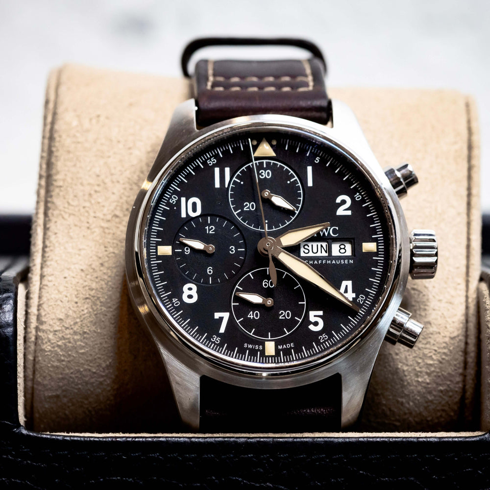 2022 IWC Pilot’s Watch Chronograph Spitfire 41mm  Ref. IW387903 | Full Set on display in a stylish case.