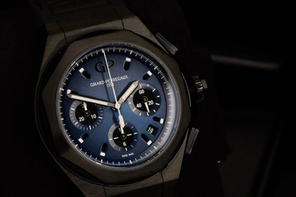 2023 Girard-Perregaux Laureato Absolute Chronograph Complete Set
