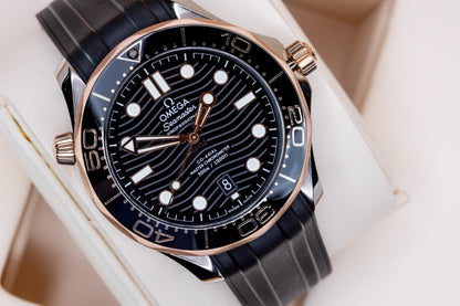 2021 Omega Seamaster Diver 300M "Sedna Gold" Complete Set