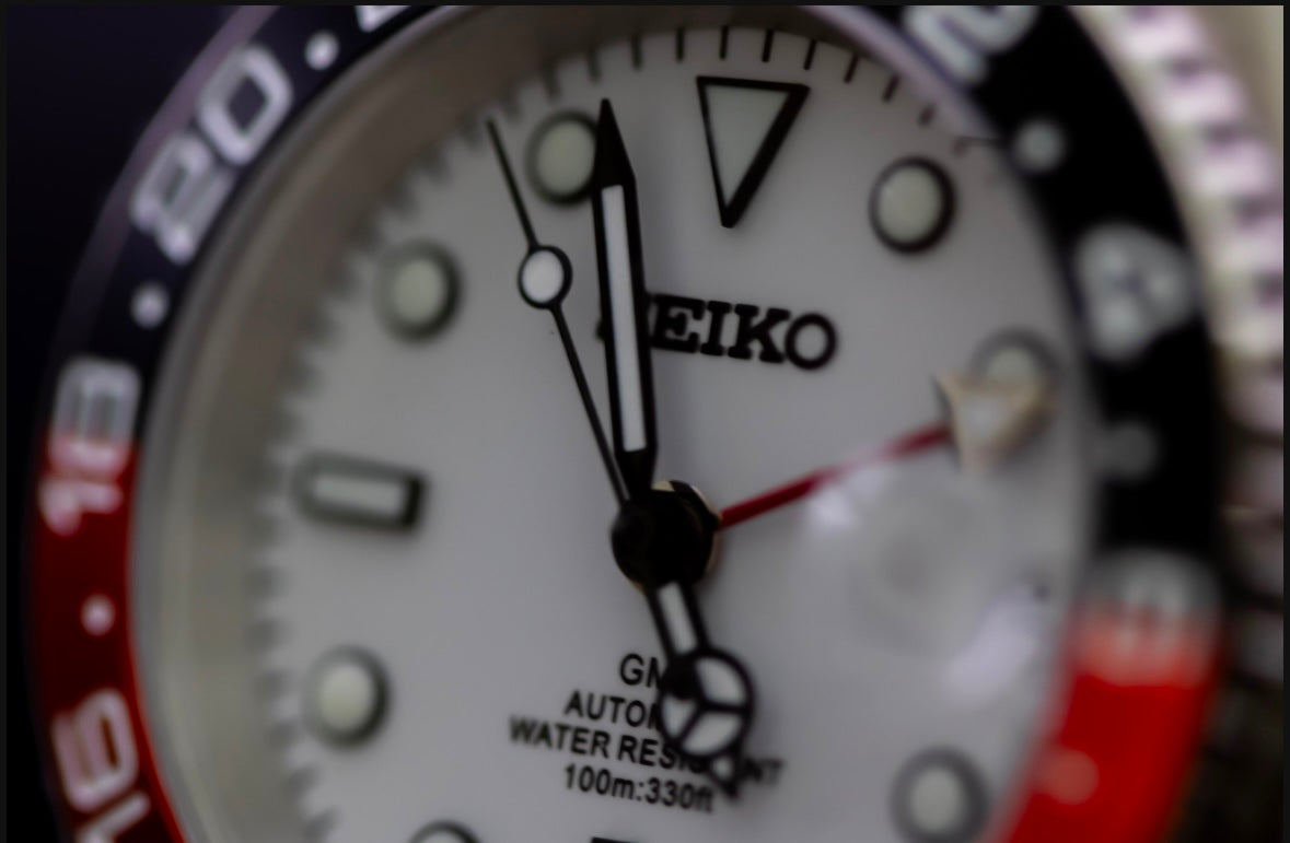 Seikomod Coke GMT -White  dial  image 3