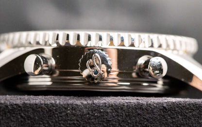 Breitling Navitimer World Chronograph GMT 46 mm – Black Dial – Ref. A2432212/B726