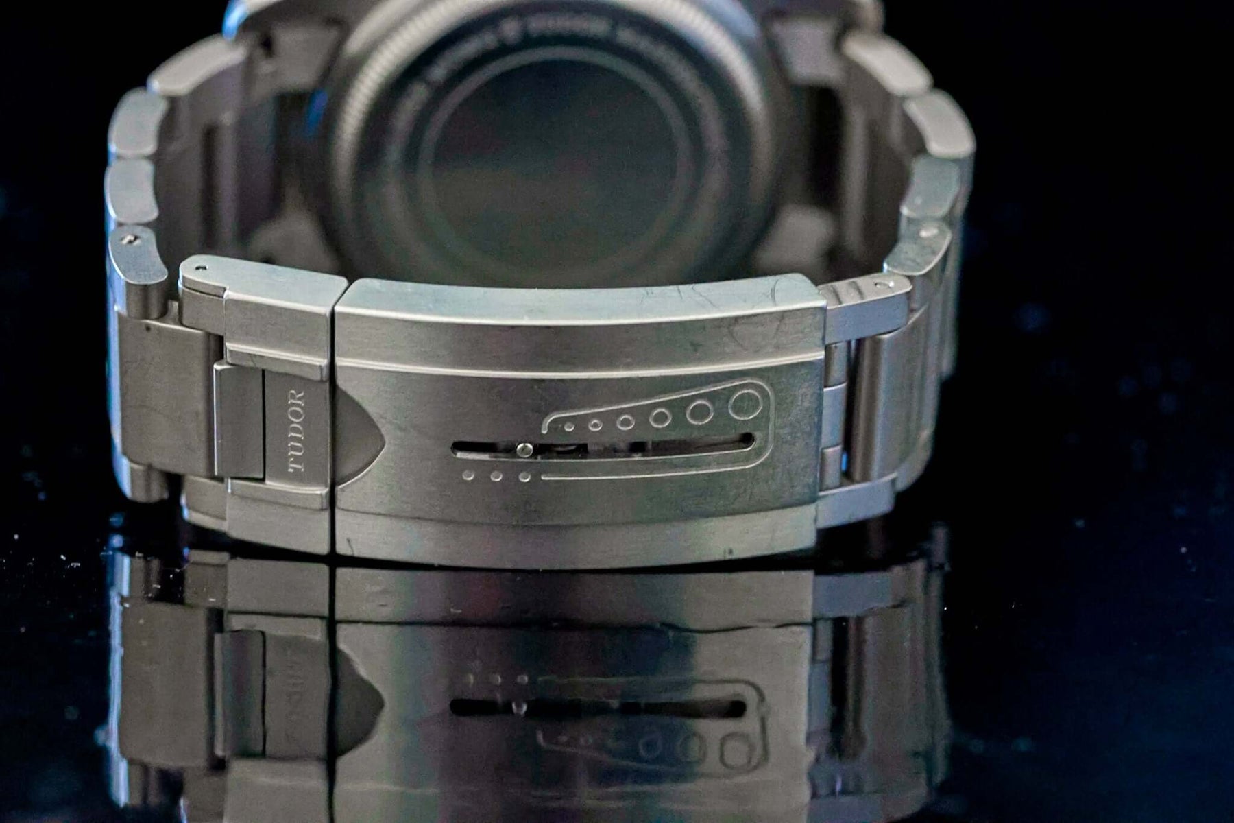 TUDOR Pelagos Titanium Diver watch - 42mm Blue Dial Diver – Full Set bracelet view showcasing titanium links and clasp.