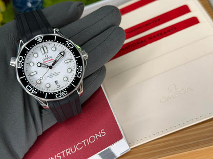 Omega Seamaster Diver 300M 42mm White Dial Stainless Steel Black Bezel