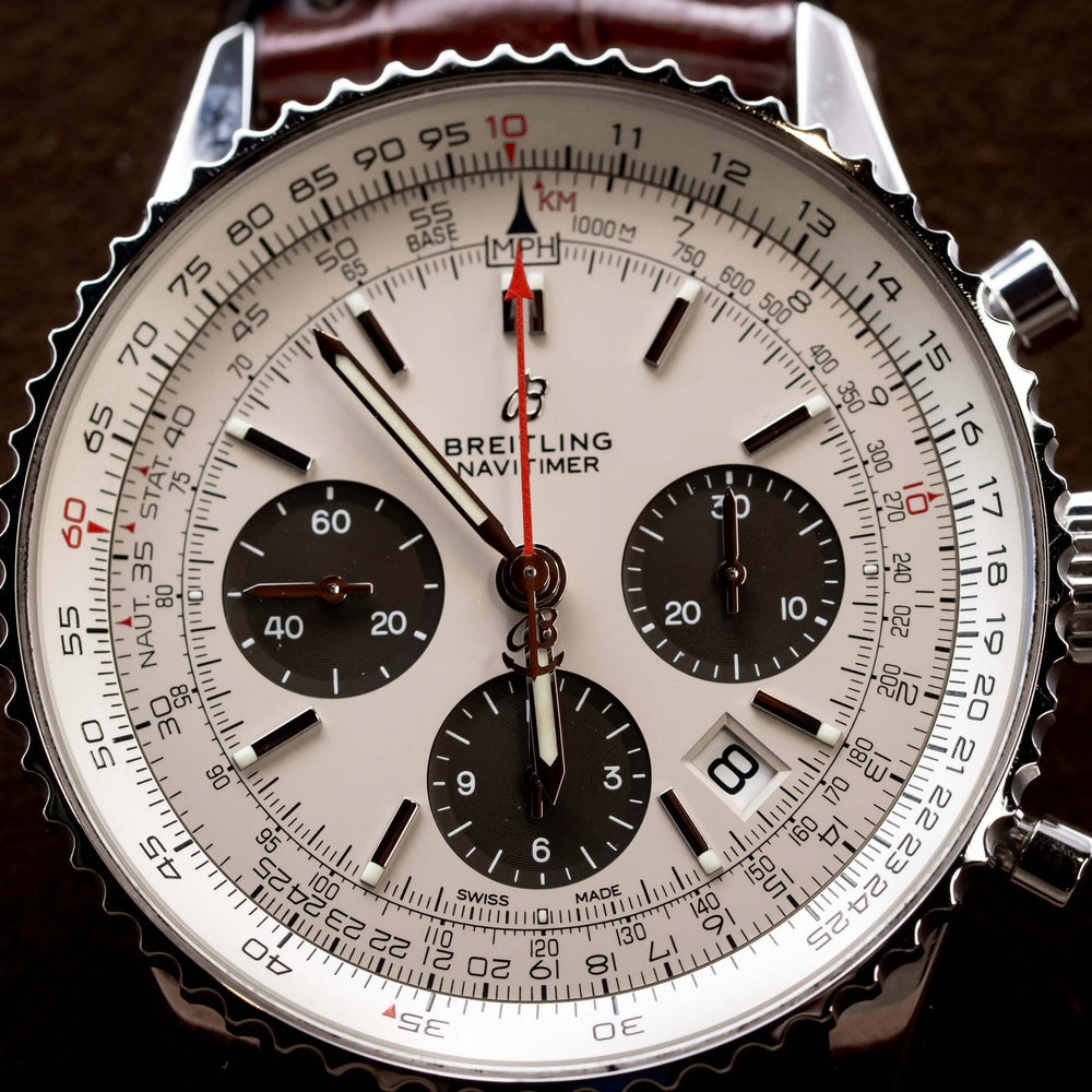 Breitling Navitimer 1 B01 Chronograph 43mm  Ref:AB0121211G1P1 close-up of the dial and chronograph features.