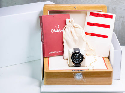 2021 Omega Seamaster Diver 300M "Sedna Gold" Complete Set