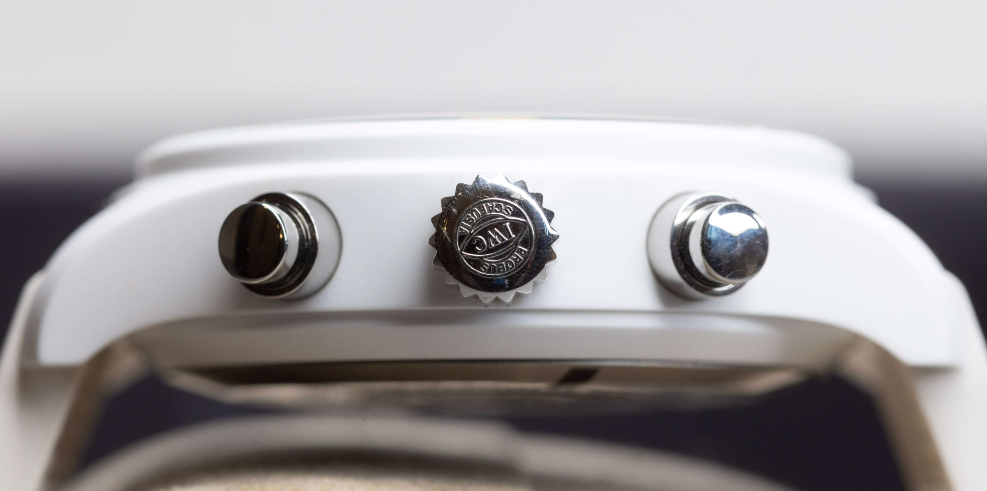 2022 IWC Pilot’s Watch Chronograph TOP GUN “Lake Tahoe” 44.5mm White Ceramic – Ref. IW389105 | Full Set side view showing pushers and crown.