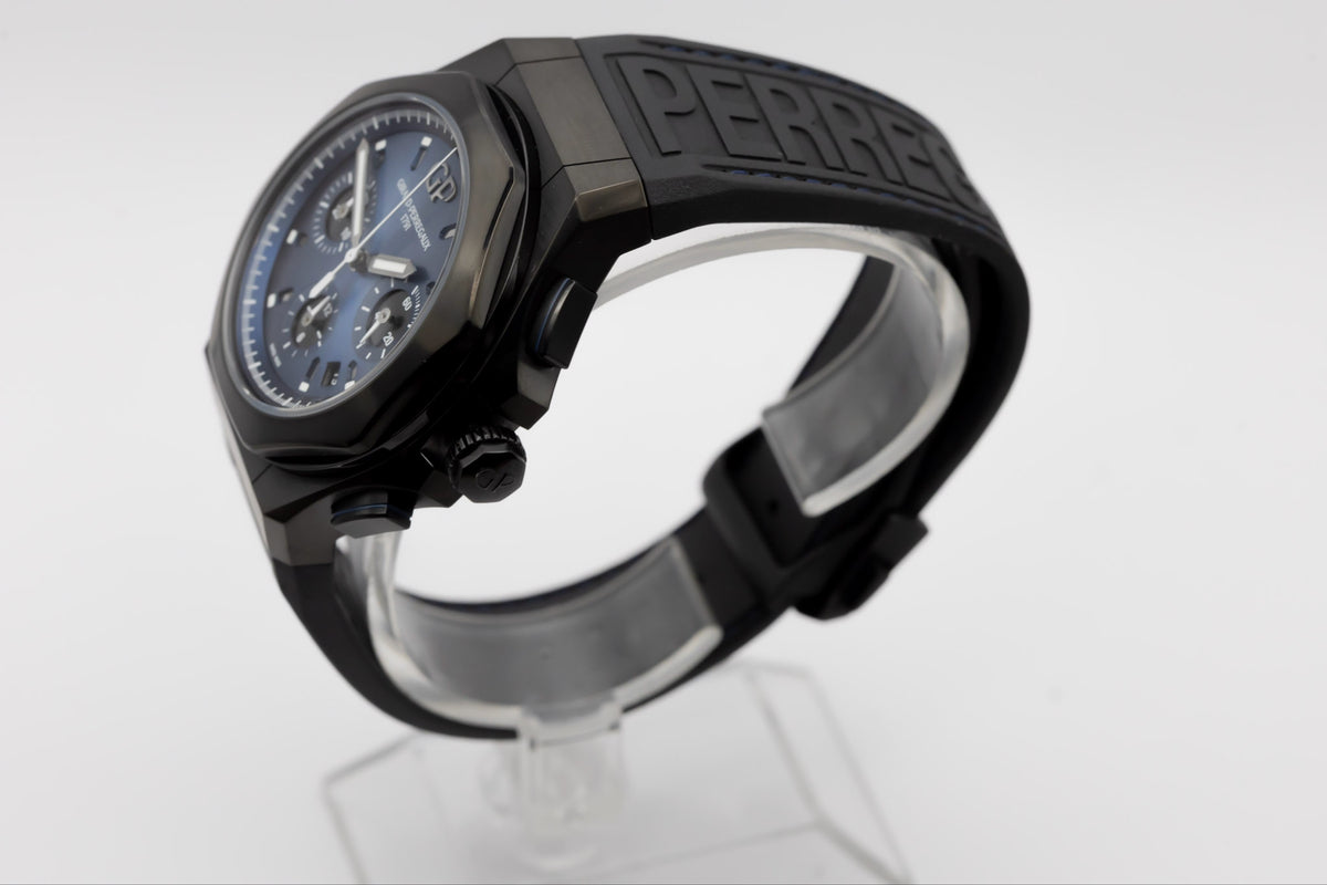 2023 Girard-Perregaux Laureato Absolute Chronograph Complete Set