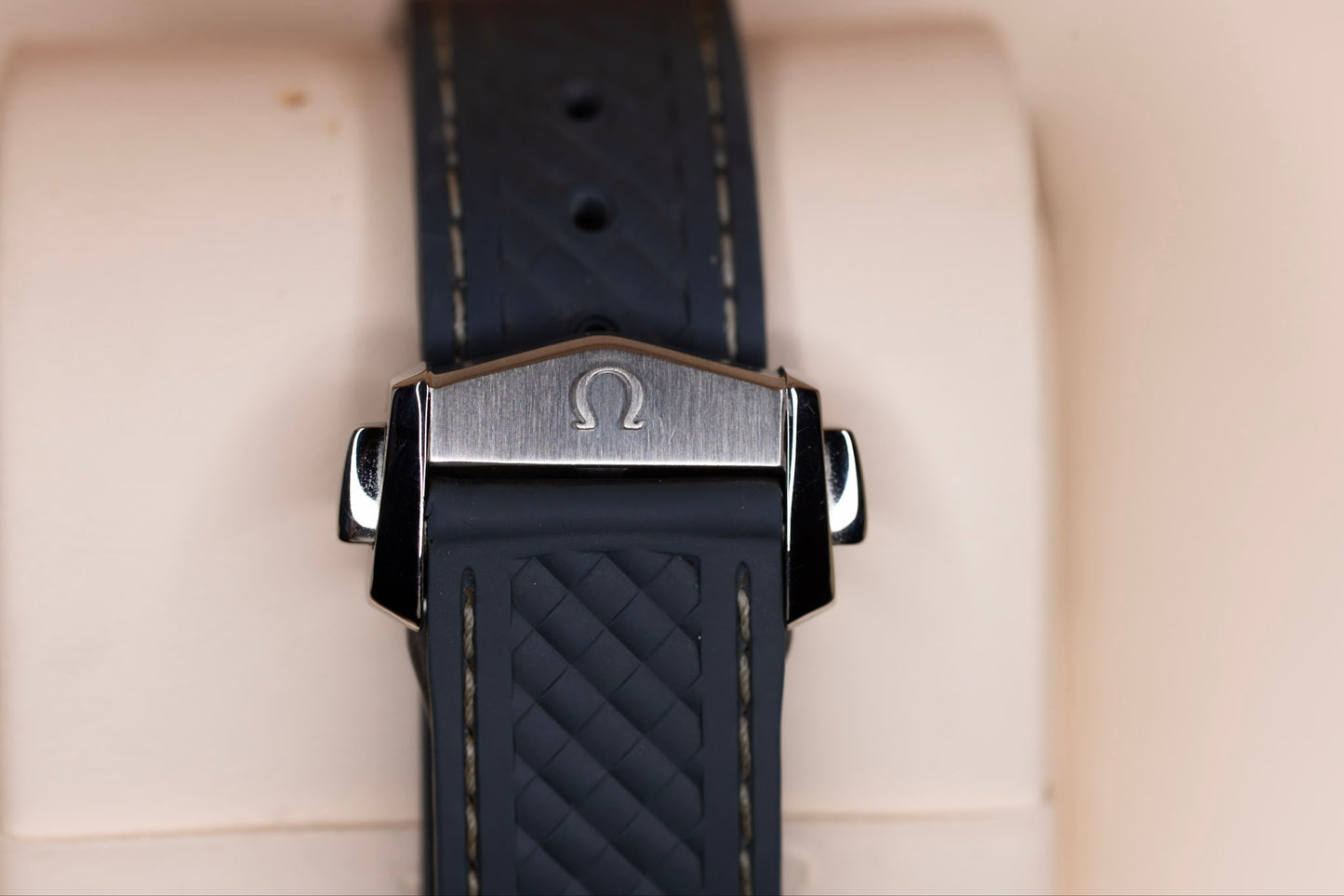2025 Omega Seamaster Aqua Terra 150m Small Seconds Complete Set!