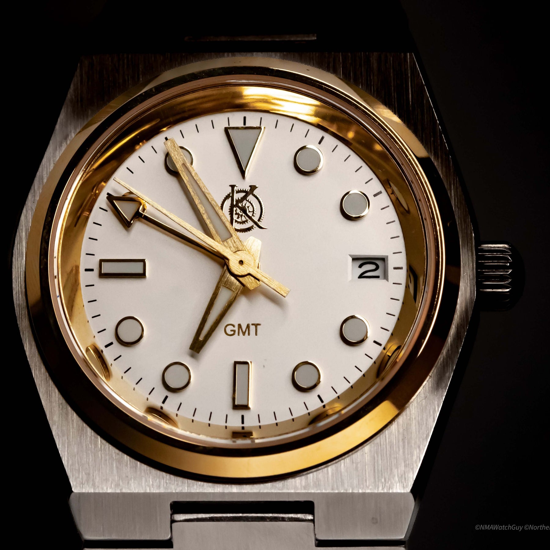 The Expedition GMT Gold image 1