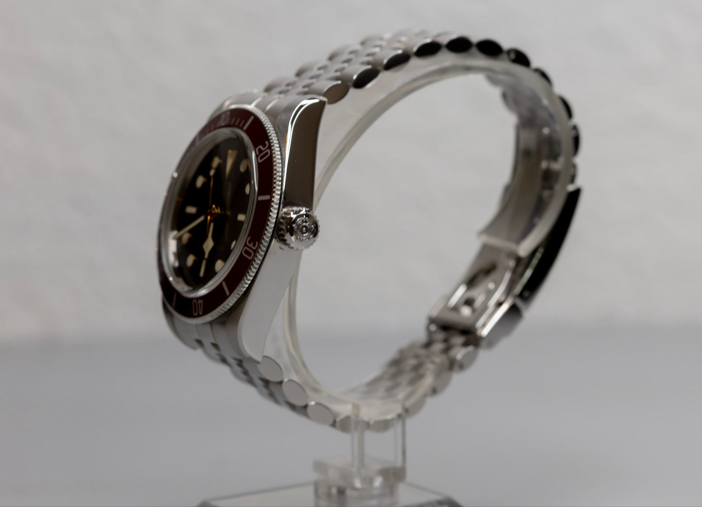 Tudor Black Bay 41 M7941A1A0RU-0003 Burgundy