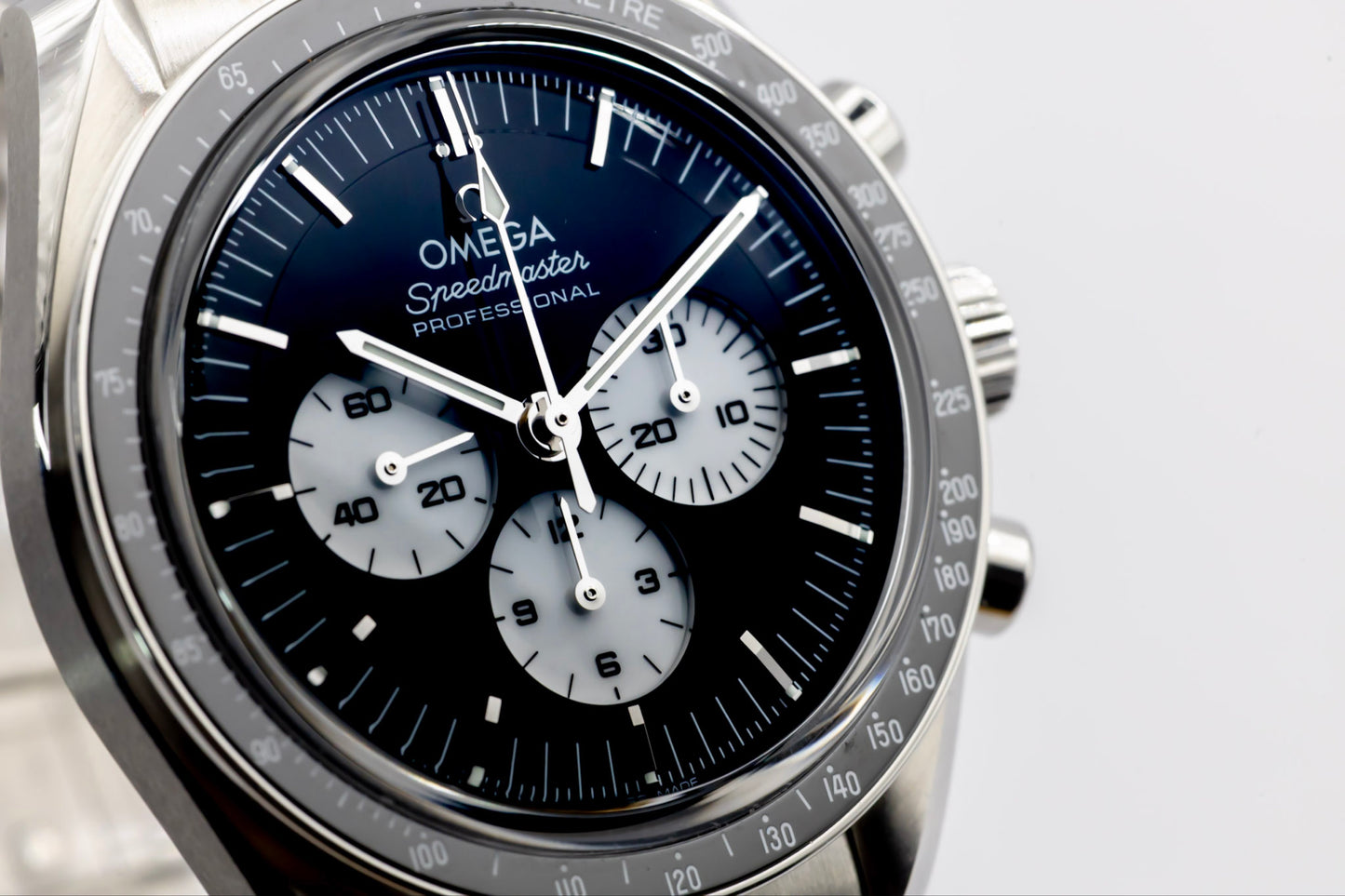 2026 Omega Speedmaster Moonwatch "Reverse Panda" Complete Set