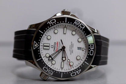 Omega Seamaster Diver 300M 42mm White Dial Stainless Steel Black Bezel