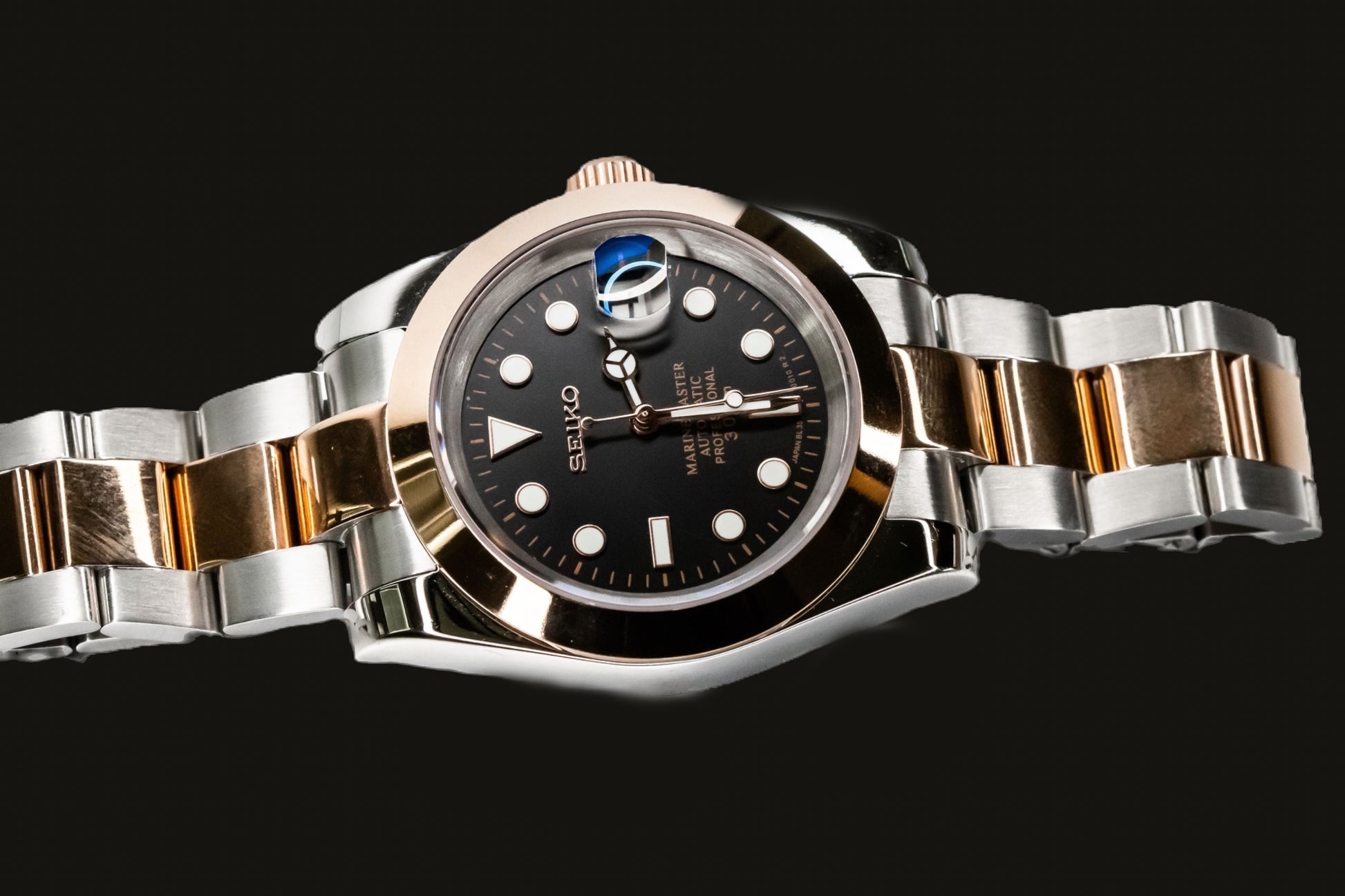 Seikomod Black and Gold Two Tone DateJust_Smooth Bezel image 4