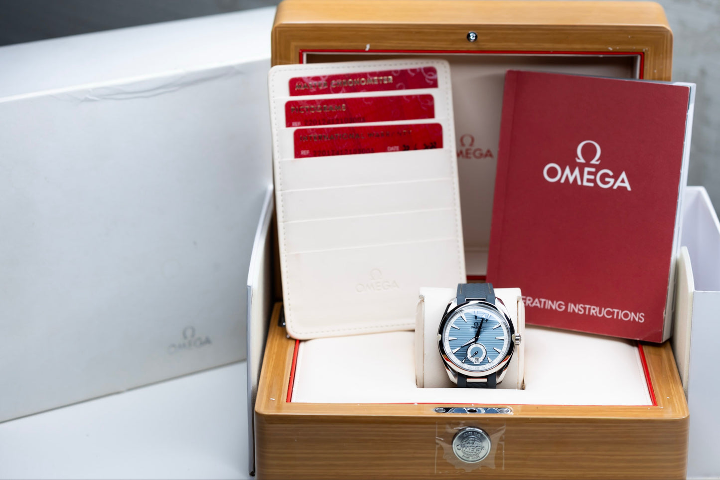2025 Omega Seamaster Aqua Terra 150m Small Seconds Complete Set!