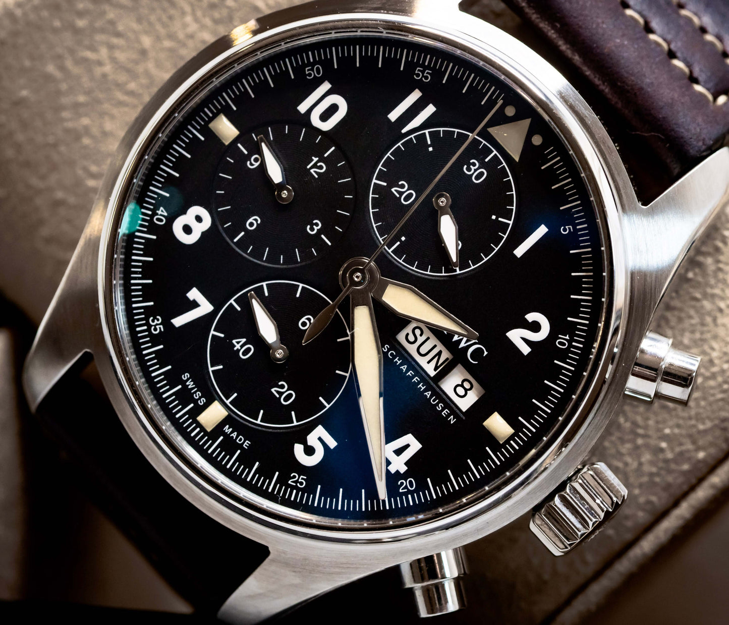 2022 IWC Pilot’s Watch Chronograph Spitfire 41mm  Ref. IW387903 | Full Set close-up on black dial and stainless steel case.