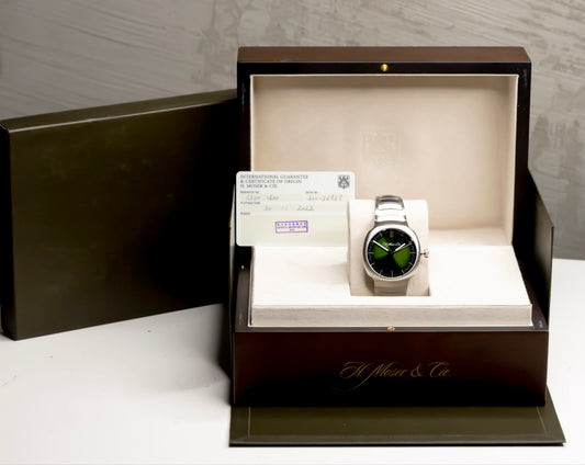 2022 H. Moser & Cie. Streamliner Centre Seconds Original Box & Card