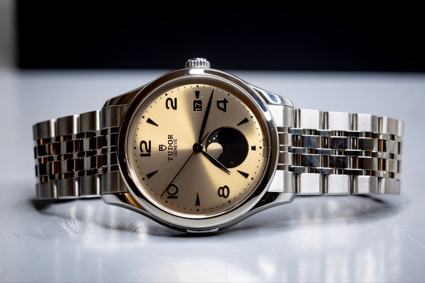 Tudor 1926 Luna Moon Phase