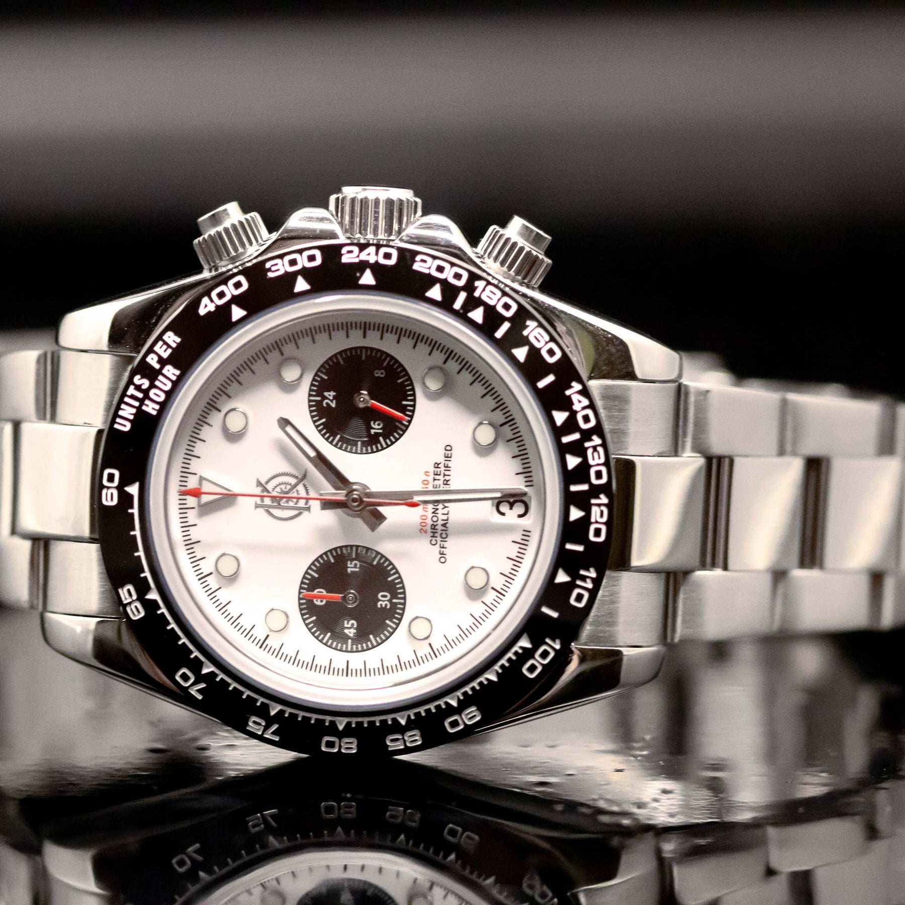 KWC Big Eye Chrono watch with a sleek black bezel and white dial, featuring a sporty design and chronograph function.