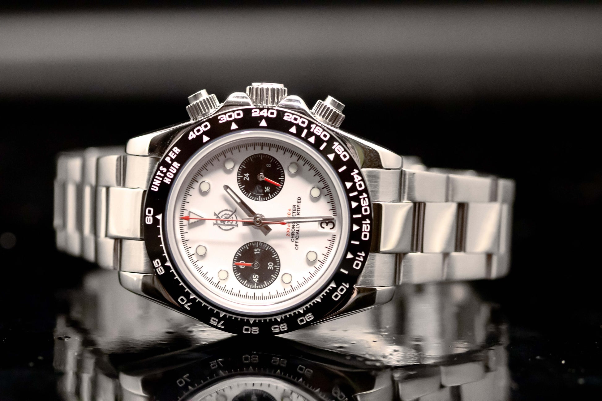 KWC Big Eye Chrono watch with a sleek black bezel and white dial, featuring a sporty design and chronograph function.