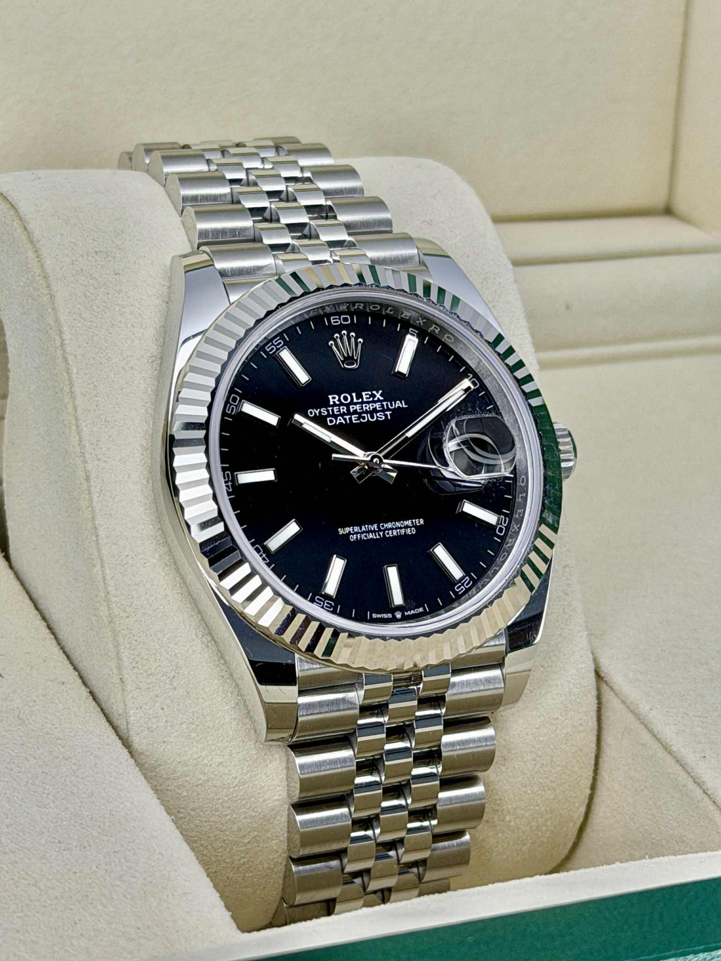 Rolex Datejust 41 – Black Dial on Jubilee