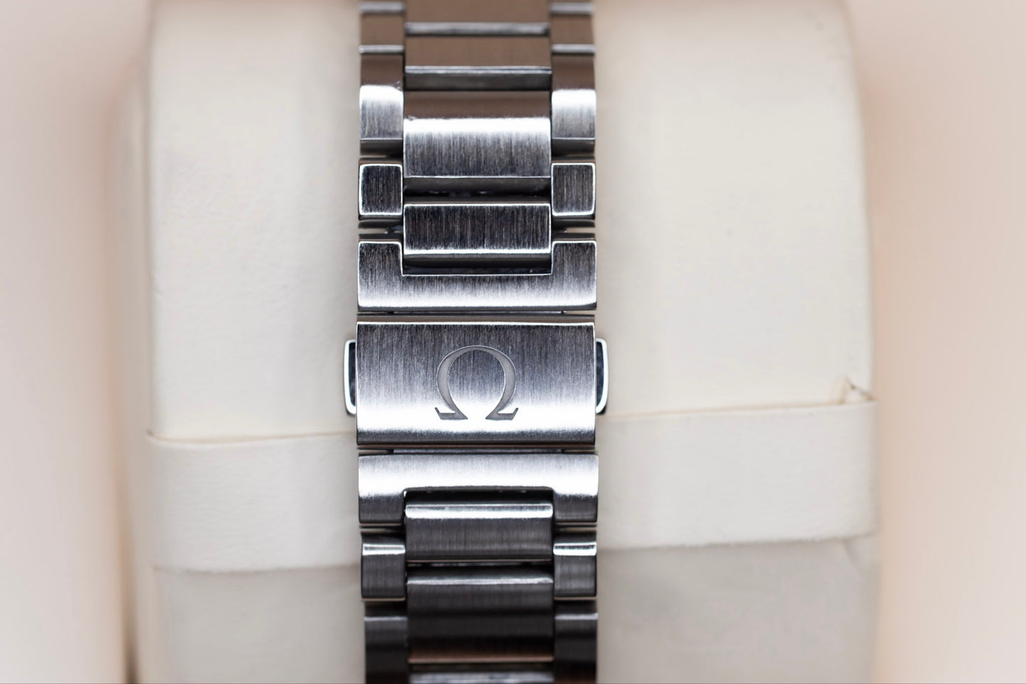 2018 Omega Seamaster Aqua Terra Complete Box & Papers