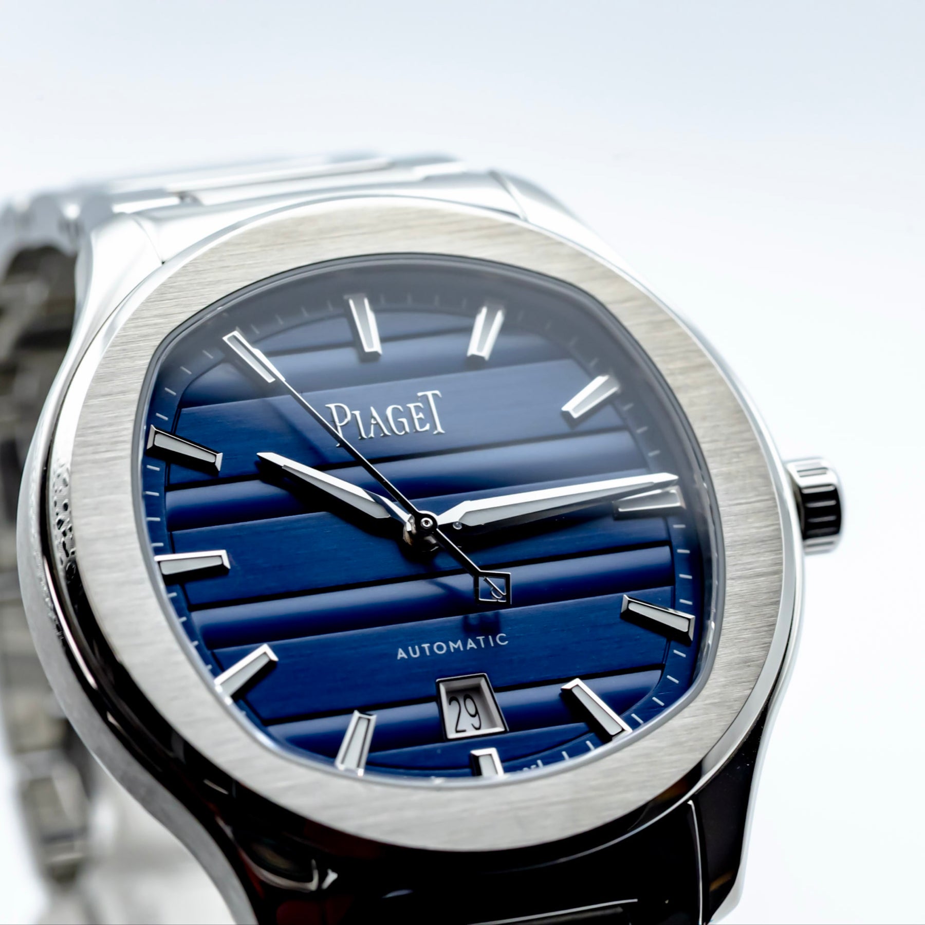 2026 Piaget Polo Signature Date Original Box & Papers