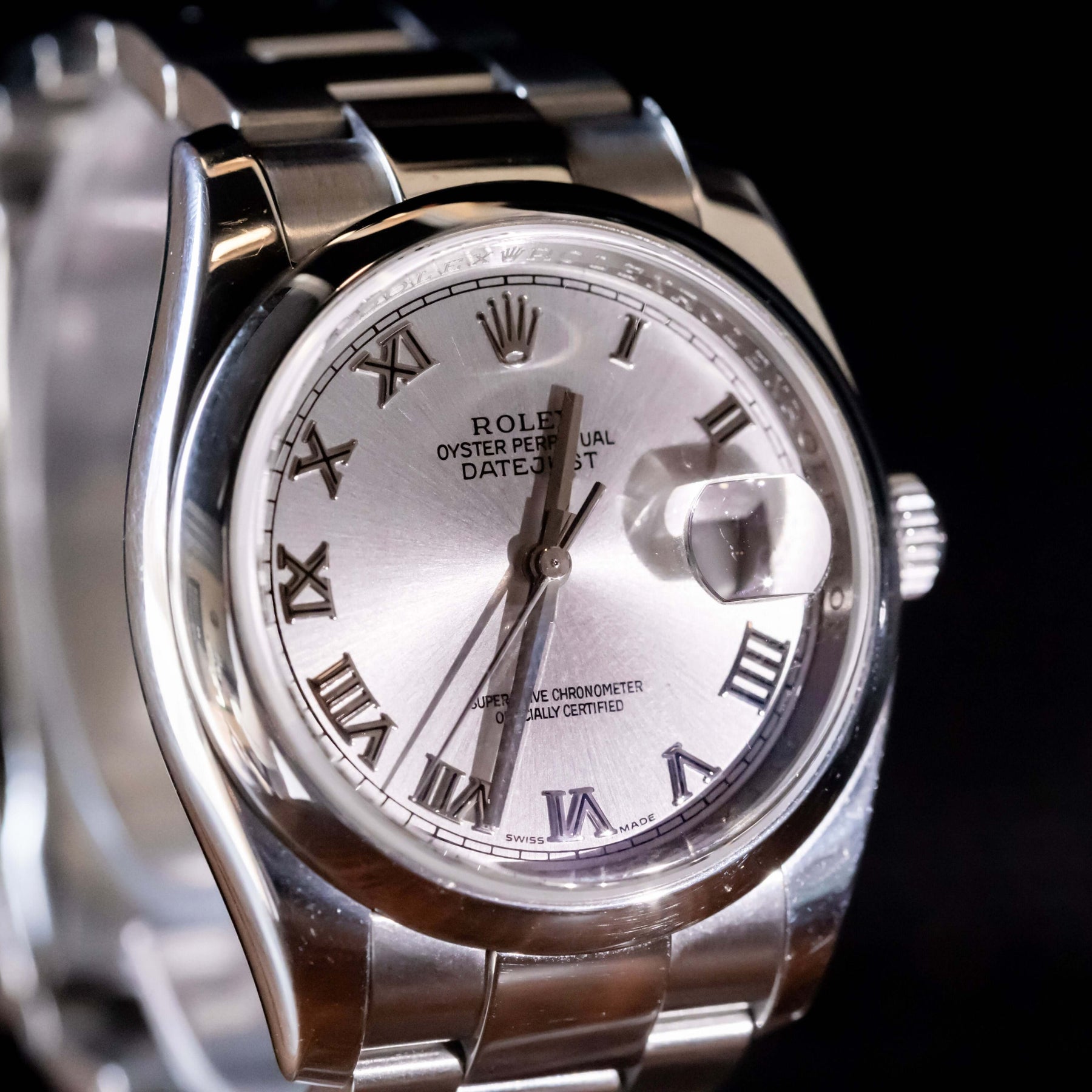 Rolex Datejust 36 full set with silver dial and Roman numerals, reference 116200, in Oystersteel case.