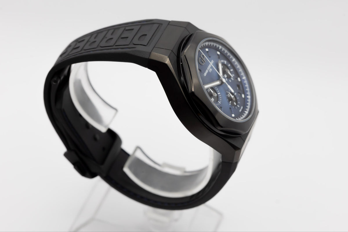 2023 Girard-Perregaux Laureato Absolute Chronograph Complete Set