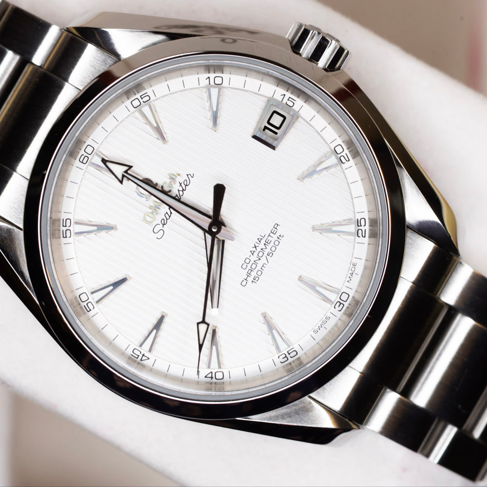 2016 Omega Seamaster Aqua Terra watch displaying a white lacquered dial and stainless steel bracelet.