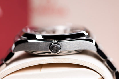 2025 Omega Seamaster Aqua Terra "Small Seconds" Complete Set
