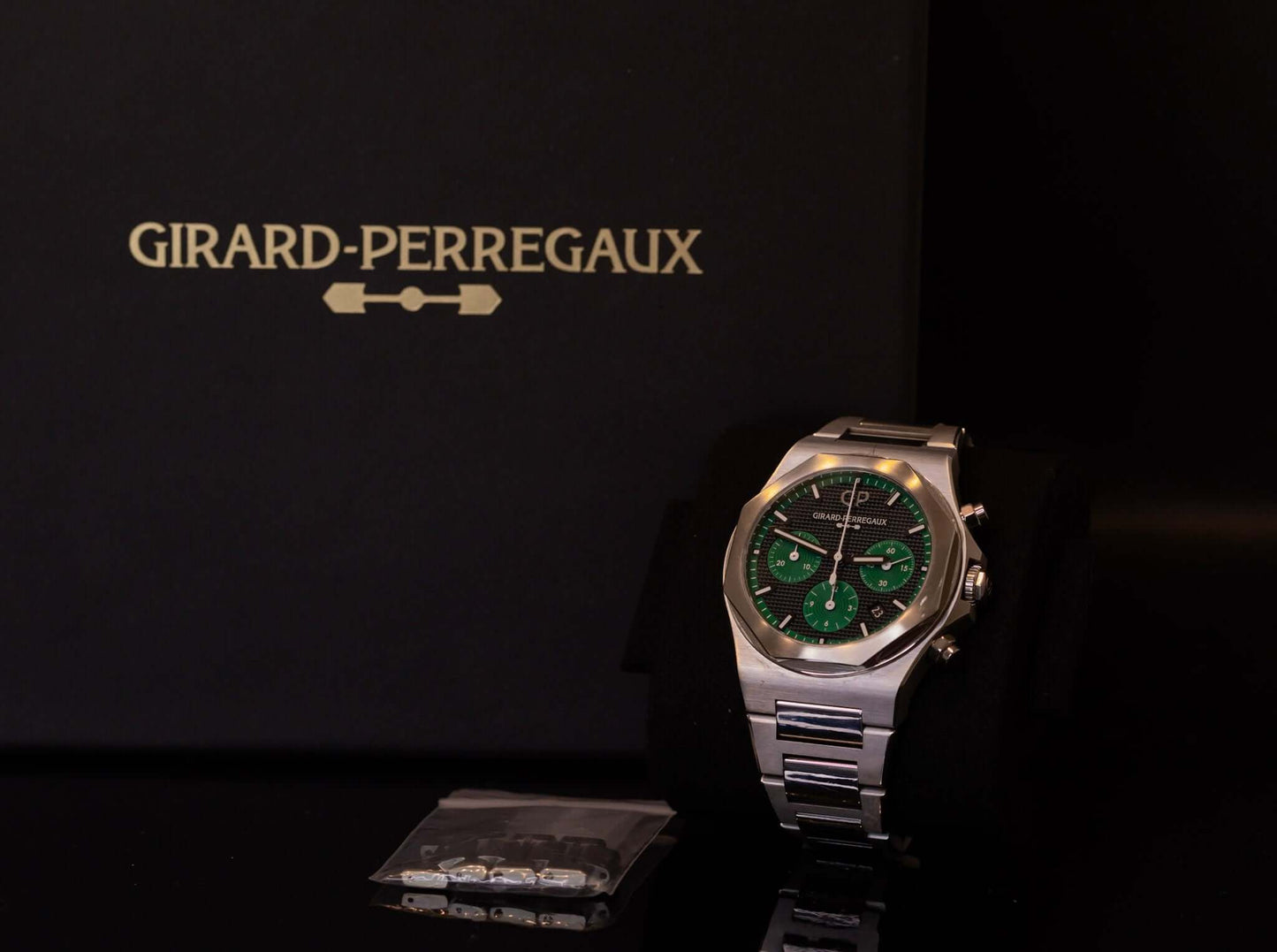 Girard Perregaux Laureato Chronograph 42mm Limited Edition
