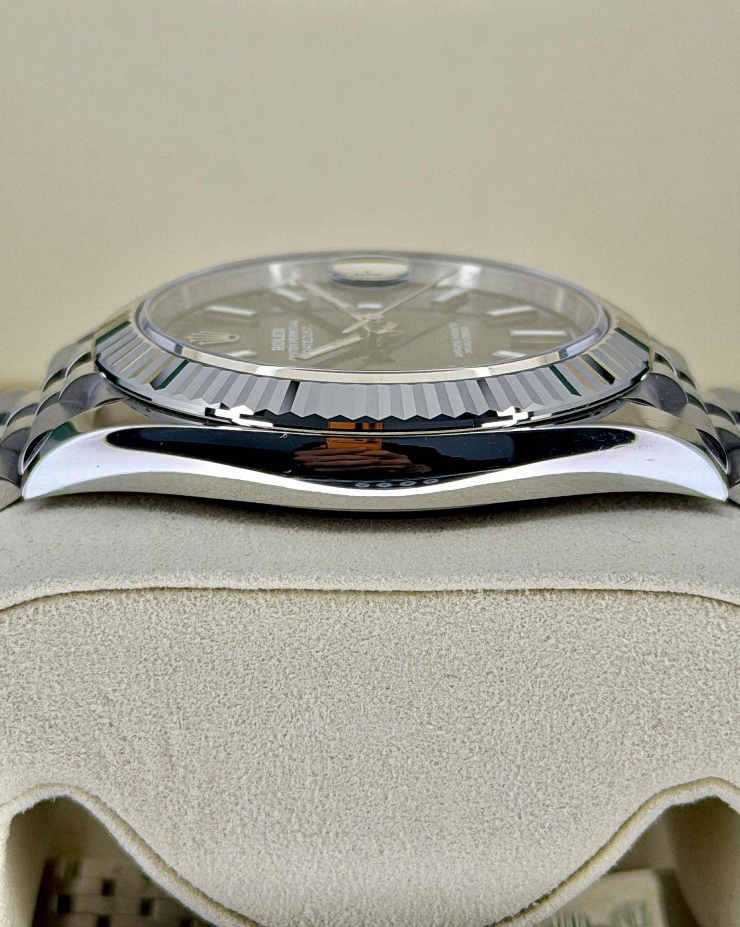 Rolex Datejust 41 – Black Dial on Jubilee