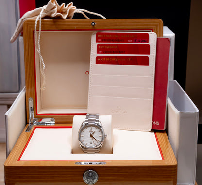 2022 Omega Aqua Terra “Hullswhite” – 18K Sedna Gold – 38mm Ref: 220.10.38.20.02.002