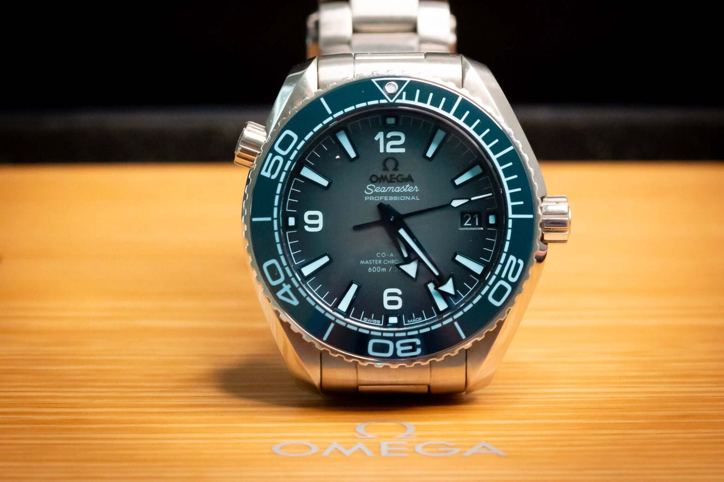 OMEGA Seamaster Planet Ocean 600M 39.5mm Blue Dial Ref. 215.30.40.20.03.002 – Full Set