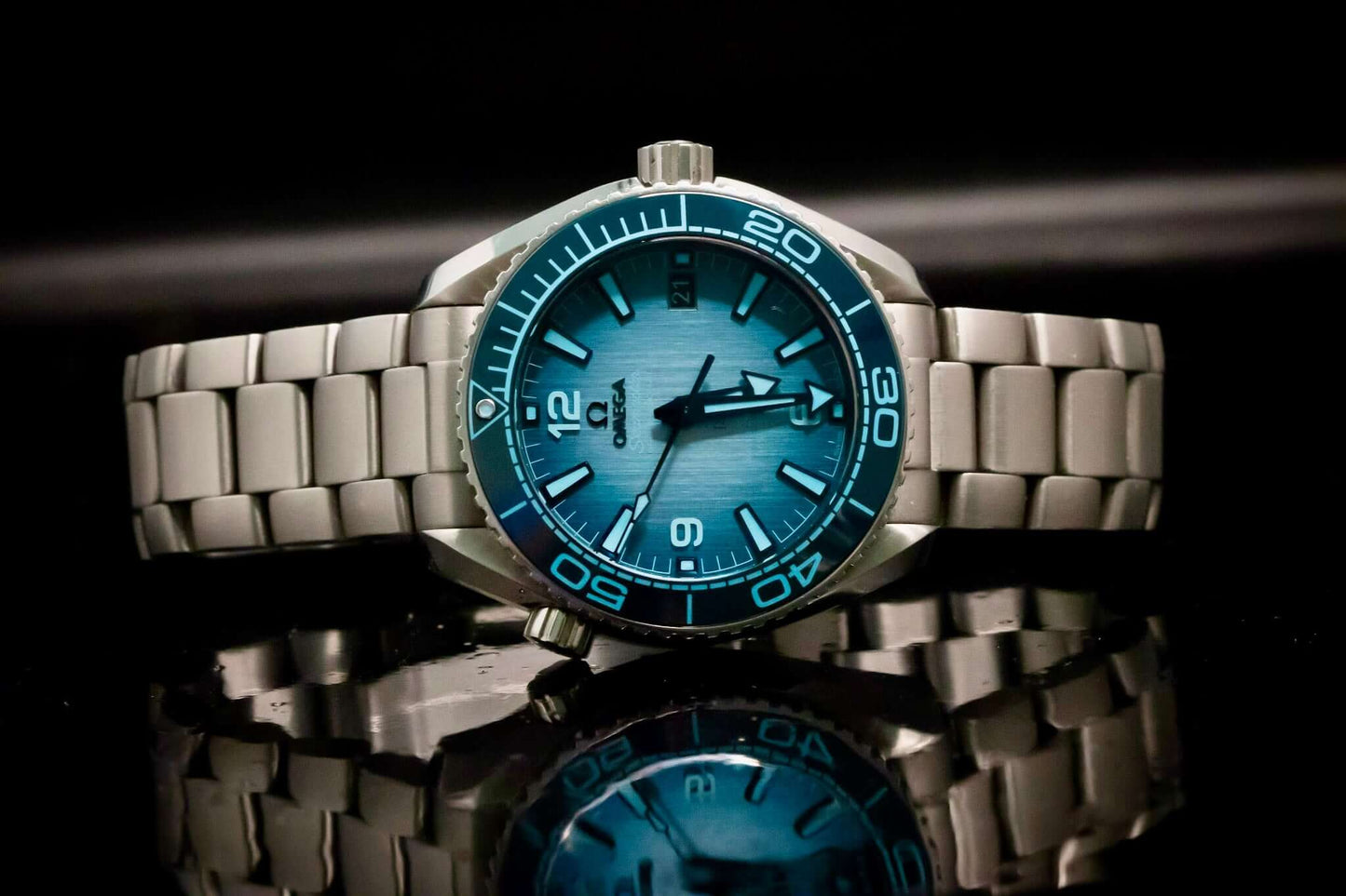 OMEGA Seamaster Planet Ocean 600M 39.5mm Blue Dial Ref. 215.30.40.20.03.002 – Full Set