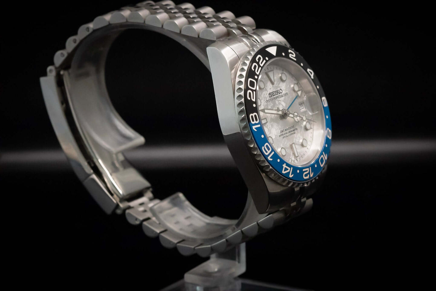 Seiko Mod “Batman” GMT – Meteorite Dial, Ceramic Bezel, Automatic Watch