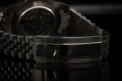 Seiko Mod “Batman” GMT – Meteorite Dial, Ceramic Bezel, Automatic Watch