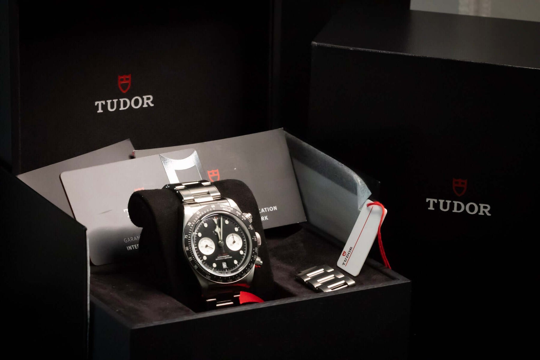 TUDOR Black Bay Chronograph – Reverse Panda Dial – Ref. 79360N – Full Set displayed in elegant packaging.
