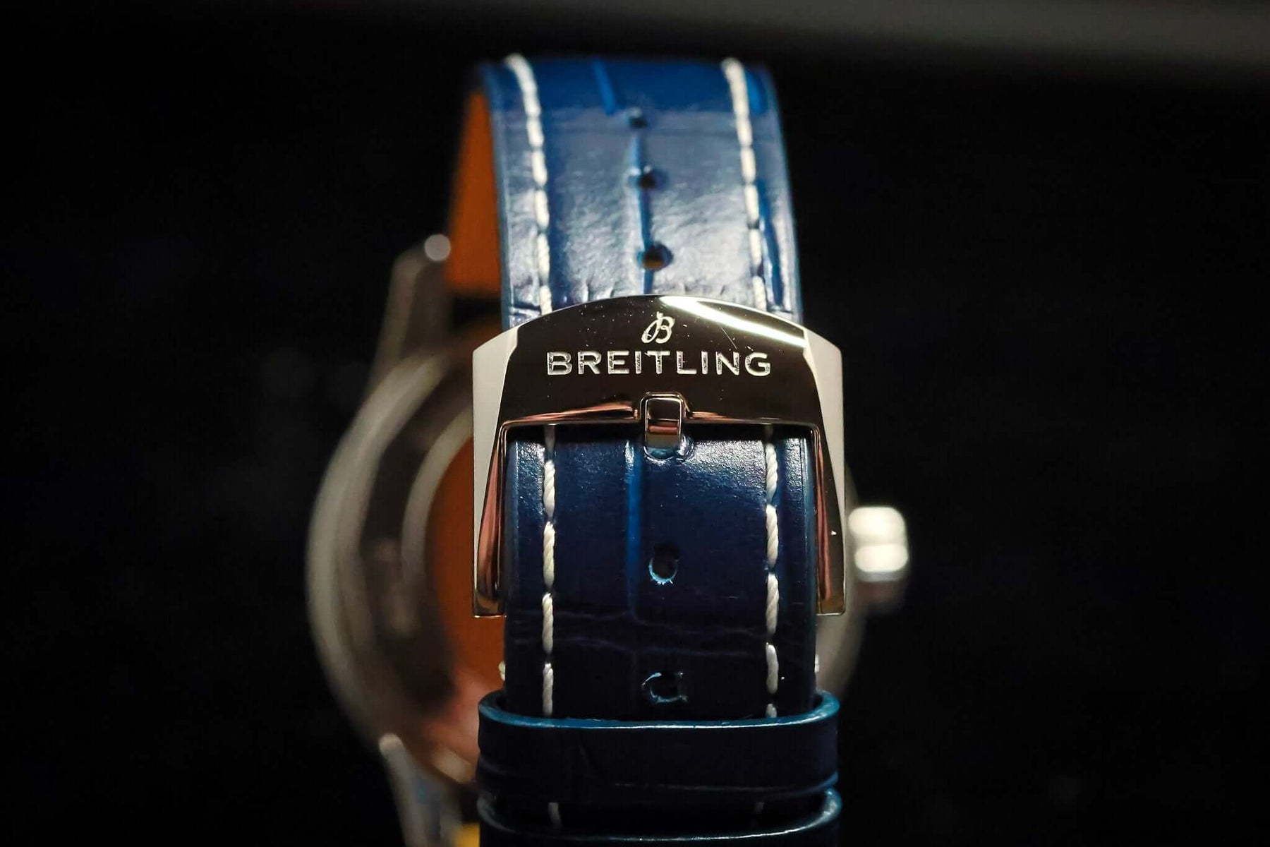 Breitling Navitimer Automatic 41 Blue Dial Ref. A17325211C1P1 – Swiss Luxury Pilot’s Watch blue leather strap buckle close-up