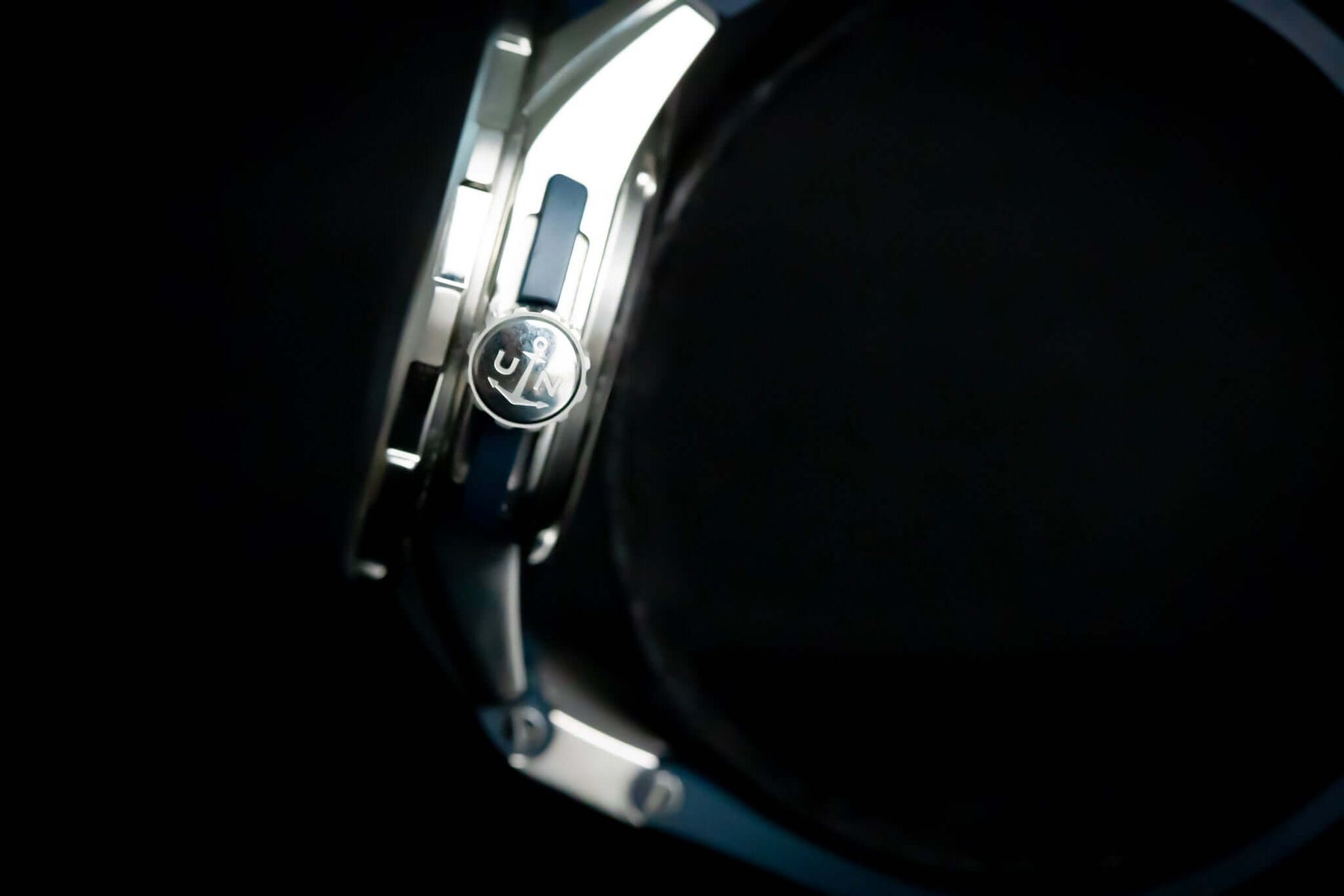 Ulysse Nardin Blue Diver Watch - 1183-170-3/93 showcasing detailed profile and stainless steel case