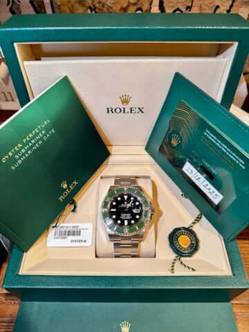 Rolex Submariner Date “Starbucks” – Ref. 126610LV