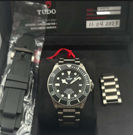 TUDOR Pelagos Titanium Diver watch - 42mm Black
