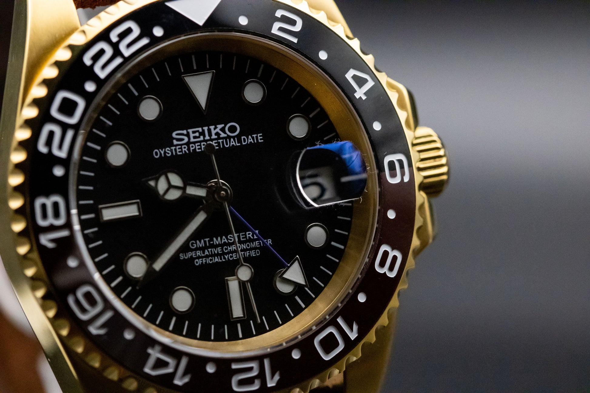 Seikomod Bronze GMT image 2