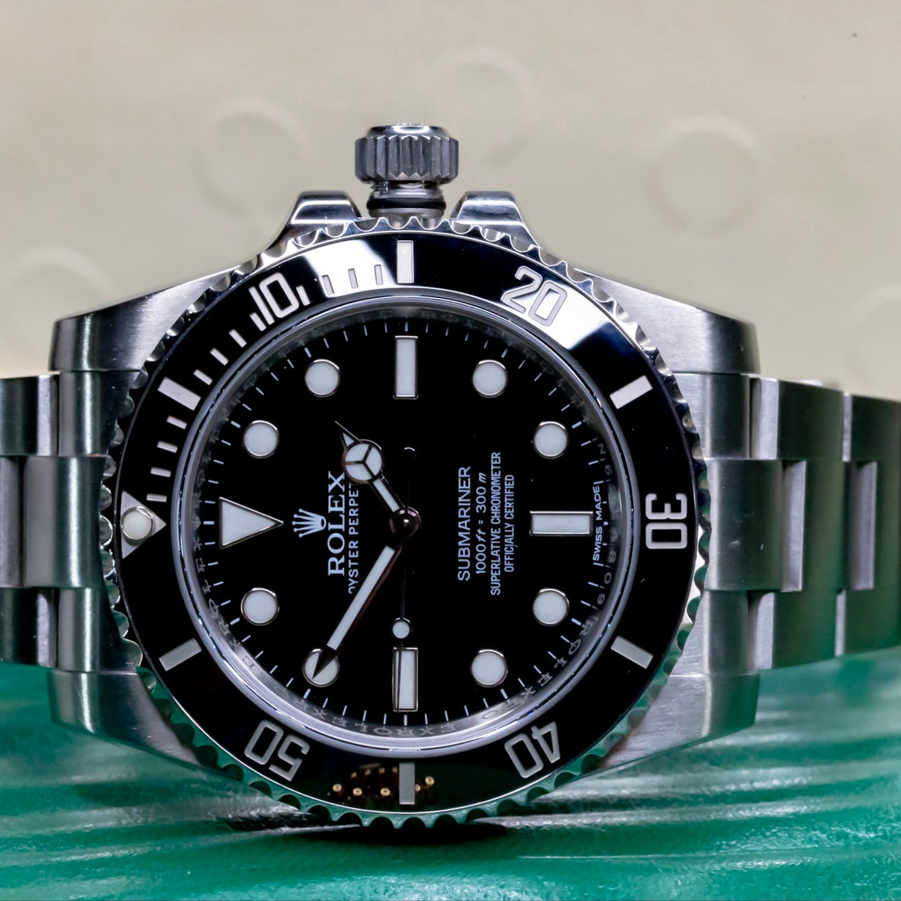 2017 Rolex Submariner "No Date" Amazing Condition! Complete Set!