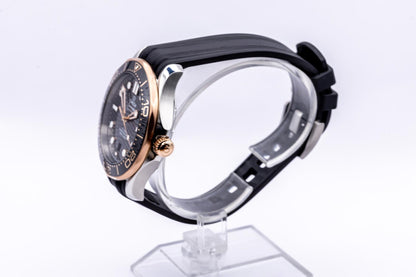 2021 Omega Seamaster Diver 300M "Sedna Gold" Complete Set